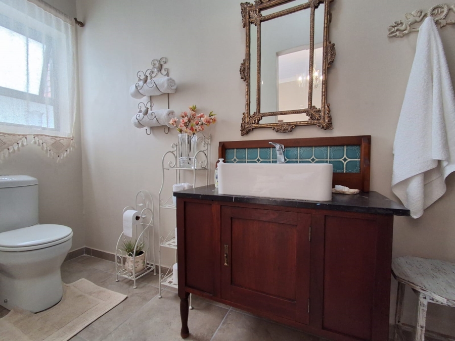 3 Bedroom Property for Sale in Stilbaai Wes Western Cape